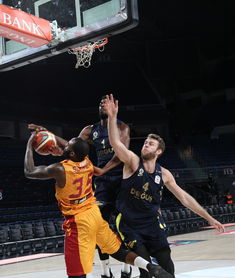 欢娱游戏平台-匈牙利弗雷斯海姆力克千村，匈牙利超级联赛领头  第5张